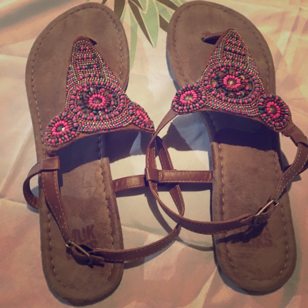 Muk Luk Thong Sandals Brown Pink Size 10